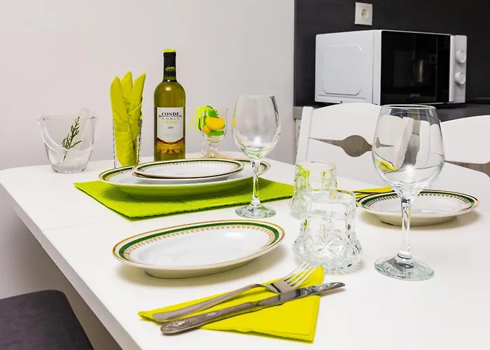 شقة Radiant Retreat - Bright 1bd Haven In By Flat Mаnager